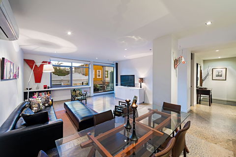 Soho52 - Accommodation Kalgoorlie 0