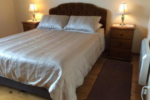 Freds Place - Accommodation Kalgoorlie 4