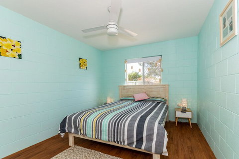 Charm & Comfort In This Ground Floor Unit With Water Views! Welsby Pde Bongaree - Accommodation Kalgoorlie 6