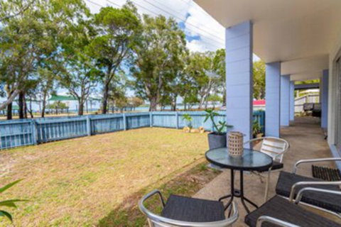 Charm & Comfort In This Ground Floor Unit With Water Views! Welsby Pde Bongaree - Accommodation Kalgoorlie 0