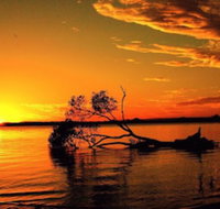 WaterviewsPool Wifi its all here  Welsby Pde Bongaree - Accommodation Kalgoorlie