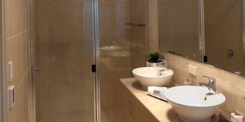 Casavino Luxury Villas - Accommodation Kalgoorlie 5