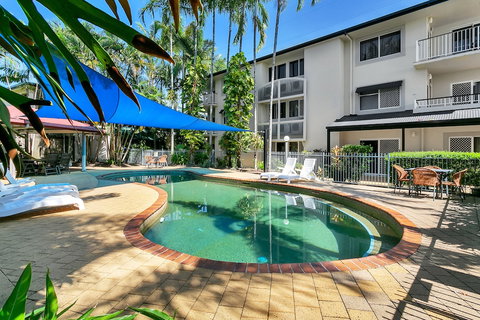Cairns Reef Apartments & Motel - Accommodation Kalgoorlie 5
