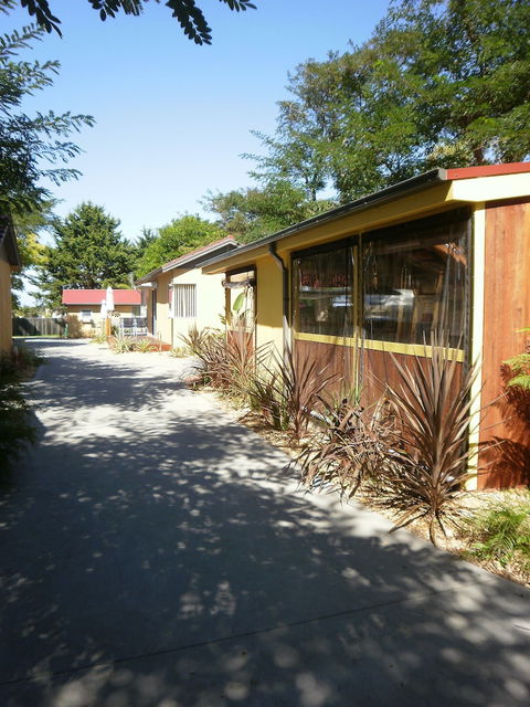 Kickback Cottages - Accommodation Kalgoorlie 2
