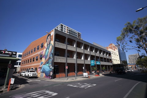 Adelaide Central YHA - Hostel - Accommodation Kalgoorlie 0