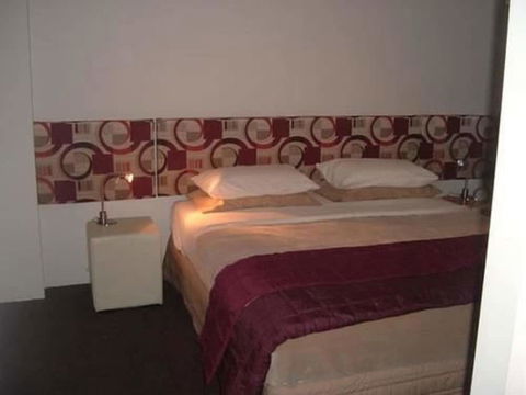Warringa Surf - Accommodation Kalgoorlie 3