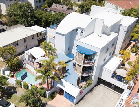 Surfers Beach Resort One - Accommodation Kalgoorlie 1