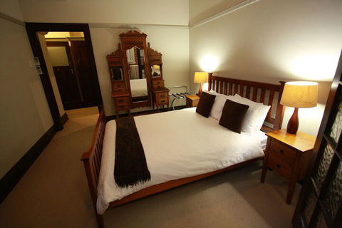 The Bank Guesthouse - Accommodation Kalgoorlie 3