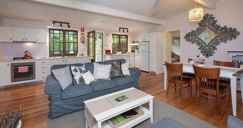 Crystal Creek Meadows Luxury Cottages - Accommodation Kalgoorlie 4