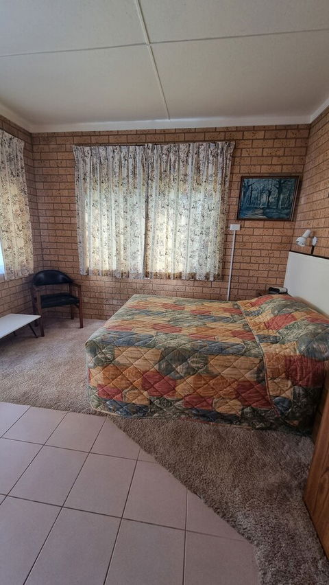 Lone Pine Motel - Corowa - Accommodation Kalgoorlie 6
