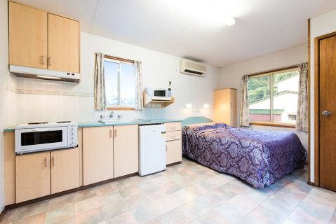 Clog Barn Caravan Park - Accommodation Kalgoorlie 3