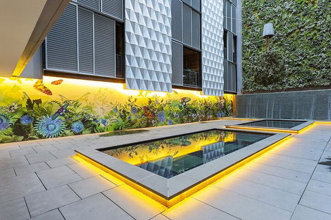 LAURENT Views Of MCG & Yarra River + Fed Square - Accommodation Kalgoorlie 1