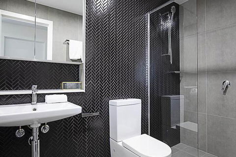 CANBERRA CHIC-Hosted By L'Abode - Accommodation Kalgoorlie 3