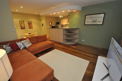 Glebe Fully Furnished 1 BDR Apart 47 ROS - Accommodation Kalgoorlie 3