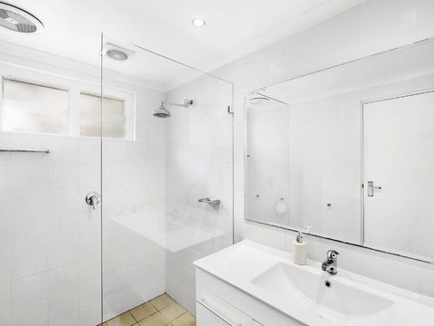 Avoca Beach Haven 5 / 161 Avoca Drive Avoca Beach - Accommodation Kalgoorlie 3