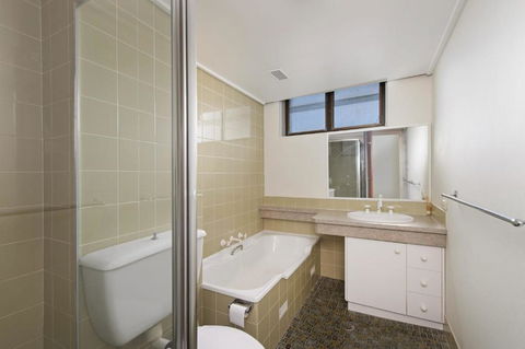 Tasman Towers 5 3 Munster Street - Accommodation Kalgoorlie 3