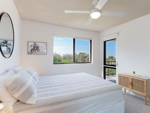 10 Intrepid 3 Intrepid Close Water Views Over Shoal Bay Beach - Accommodation Kalgoorlie 1