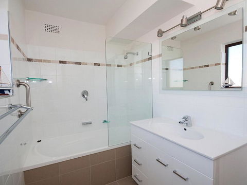 15 Intrepid 3 Intrepid Close Right On The Beachfront - Accommodation Kalgoorlie 3