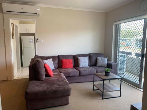 3 Silvana Court 26 Ajax Avenue Neat Unit With Air Conditioning - Accommodation Kalgoorlie 1