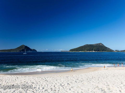 1 Intrepid 3 Intrepid Close Amazing Views Of Shoal Bay Only 100m From The Beach - Accommodation Kalgoorlie 1