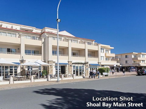 9 Shoal Bay Beach Apartments 2 Shoal Bay Road Air Conditioning & Complex Swimming Pool - Accommodation Kalgoorlie 3