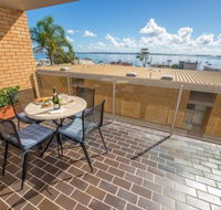 7 The Crest 6 8 Tomaree St. Stunning unit with Spectacular Water Views. - Accommodation Kalgoorlie
