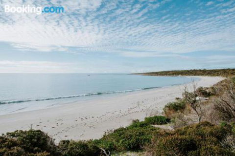 Glamping At September Beach Lincoln National Park - Accommodation Kalgoorlie 2