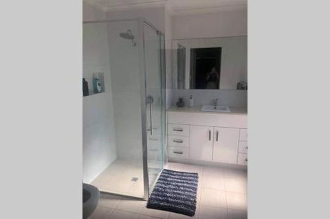 The Baltimore Family Home Getaway - Accommodation Kalgoorlie 1