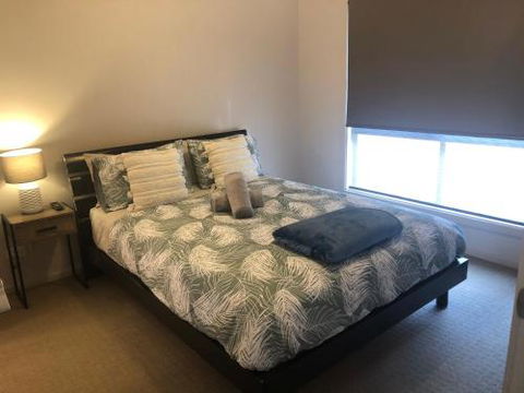 The Baltimore Family Home Getaway - Accommodation Kalgoorlie 3