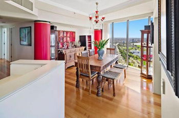 Luxury 3BR Apt With Incredible Views - Accommodation Kalgoorlie 0