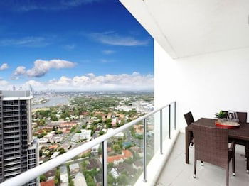 Panoramic Views At Sub Penthouse Apt - Accommodation Kalgoorlie 4