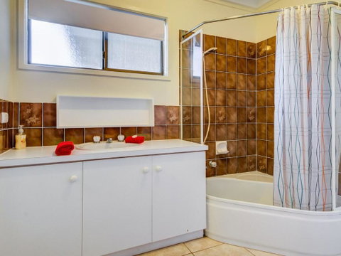Cuttriss By The Beach - Accommodation Kalgoorlie 4