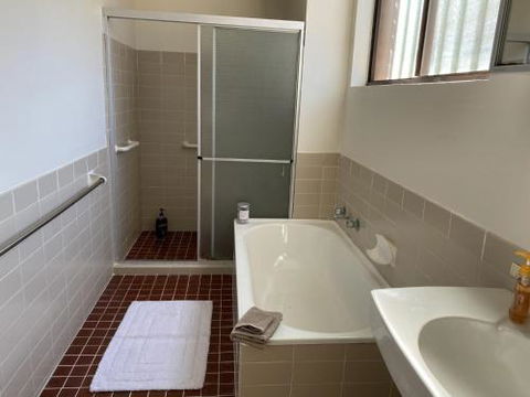 Flynns Retreat Everard Street - Accommodation Kalgoorlie 4