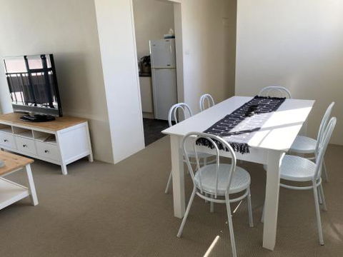 Flynns Retreat Everard Street - Accommodation Kalgoorlie 2
