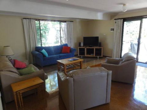 14 Tecoma Avenue Sandy Point - Accommodation Kalgoorlie 2