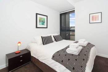 Location Views & Style - Accommodation Kalgoorlie 6