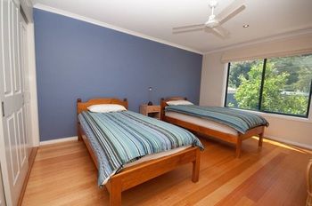 Holiday Makers - Accommodation Kalgoorlie 0