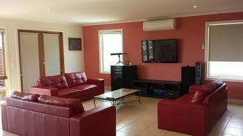 Holiday Makers - Accommodation Kalgoorlie 1