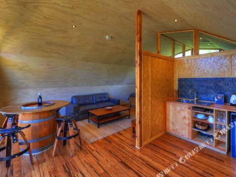 Bruny Island Accommodation 43 Degrees Beachside Studio Spa Apartments (1) - Accommodation Kalgoorlie 6