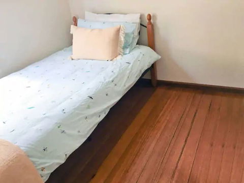 Sun, Beach, Shops, Wifi, Netflix - Accommodation Kalgoorlie 3