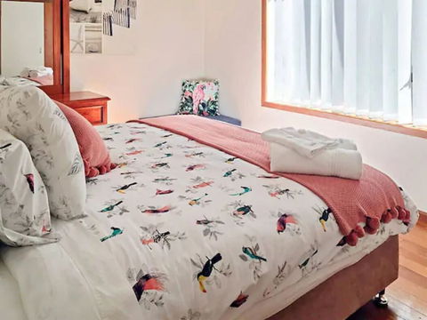 Sun, Beach, Shops, Wifi, Netflix - Accommodation Kalgoorlie 2