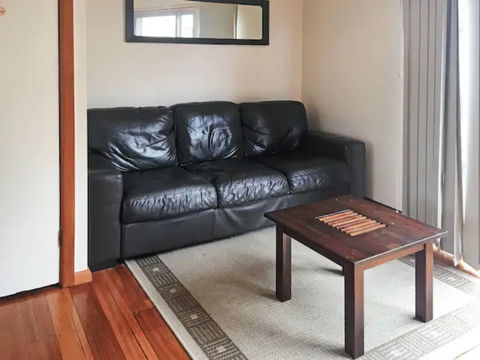 Home Near Shops & Beach - Accommodation Kalgoorlie 2