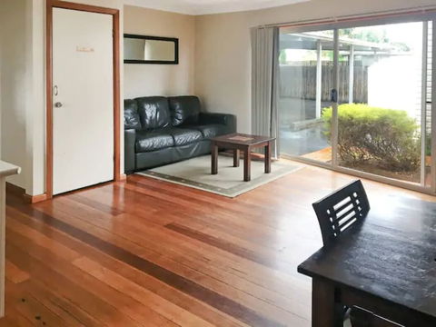 Home Near Shops & Beach - Accommodation Kalgoorlie 4