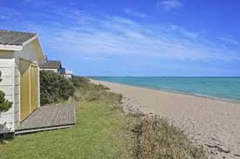 Home Near Shops & Beach - Accommodation Kalgoorlie 2