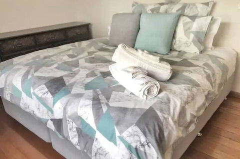 Home Near Shops & Beach - Accommodation Kalgoorlie 1