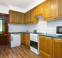 Spacious 3 Bedroom Minutes To CBD - Accommodation Kalgoorlie
