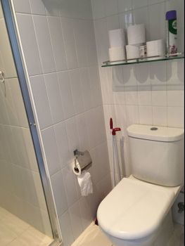 V Apartment - Accommodation Kalgoorlie 5