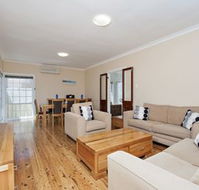 Longboard 11 Boulder Bay Road - Accommodation Kalgoorlie