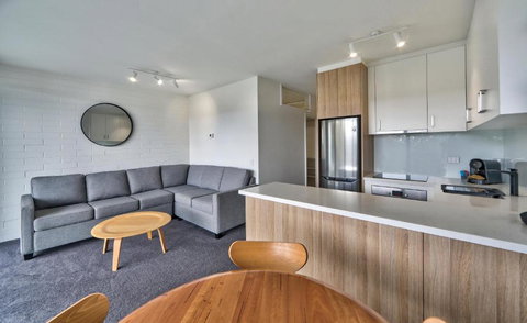 Snow Ski Apartments 23 - Accommodation Kalgoorlie 1