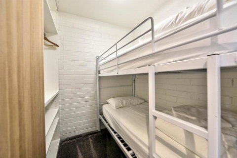 Snow Ski Apartments 23 - Accommodation Kalgoorlie 3